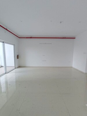 Room in 4 BHK Apartment at Runwal The Central Park, Chinchwad – for Sale