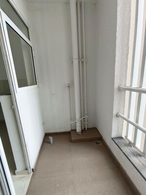 Building Lobby in 4 BHK Apartment at Runwal The Central Park, Chinchwad – for Sale