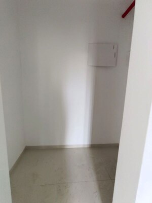 Room in 4 BHK Apartment at Runwal The Central Park, Chinchwad – for Sale