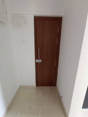 Room in 4 BHK Apartment at Runwal The Central Park, Chinchwad – for Sale