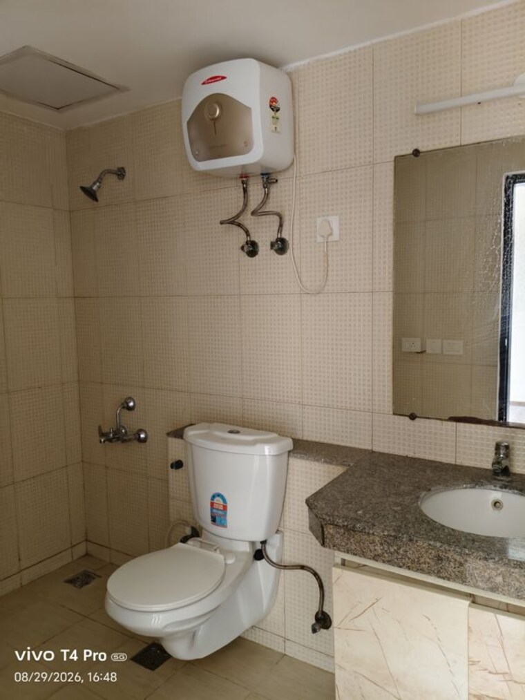 Bathroom, lotus-panache 4 Bedroom 2795 Sq.Ft. Apartment In Sector 110 Noida 10646540