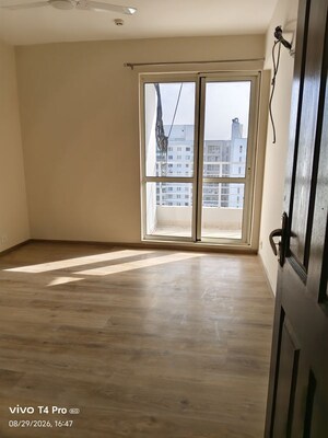 Room in 4 BHK Apartment at Lotus Panache, Sector 110 – for Rent