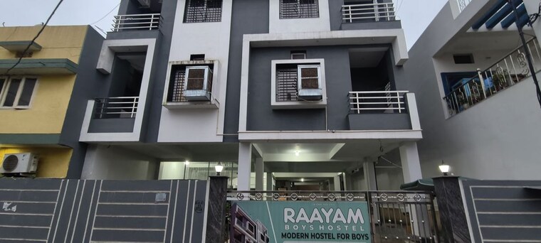 Exterior View, pachpedi naka 3 Bedroom 2000 Sq.Ft. Independent House In Pachpedi Naka Raipur 10634581