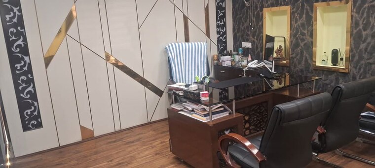 Team Area, dhakoli Commercial Office Space 302 Sq.Yd. In Dhakoli Zirakpur 10642330