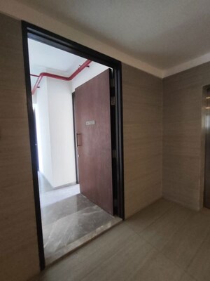 Room in 5 BHK Apartment at Raj Tattva, Kapur Bawdi – for Sale