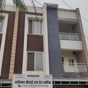 3 BHK Penthouse – Entrance View at Bhopal Mandi - for Sale
