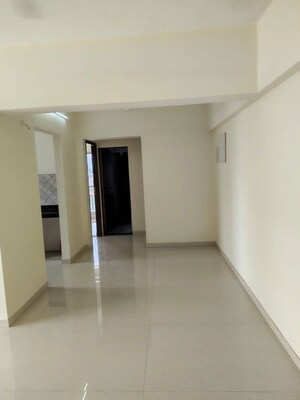 Room in 2 BHK Apartment at Raajyam Amity Apartments, Vakola – for Rent
