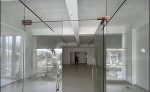 Kitchen in  Showroom at Bariatu – for Rent