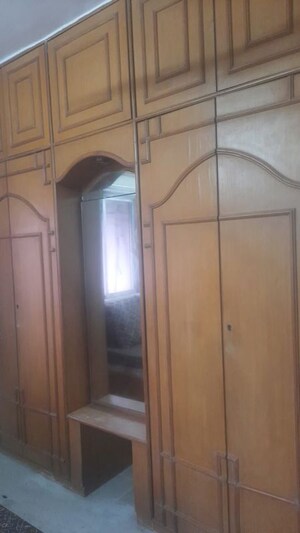 Furnished Amenities in 1 BHK Apartment at Vasant Valley Complex, Malad East – for Rent