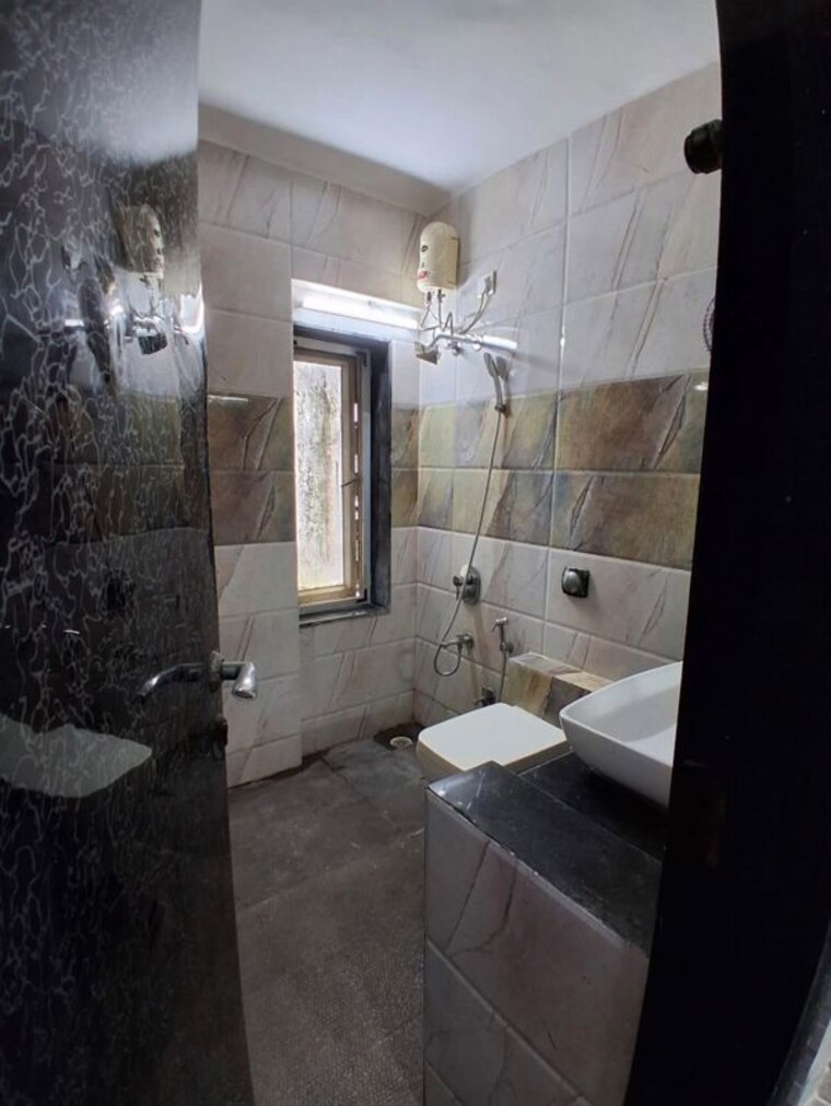 Bathroom, sunrise-apartments-amboli 1 Bedroom 420 Sq.Ft. Apartment In Amboli Mumbai 10646779