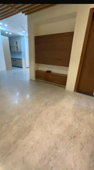 Room in 3 BHK Builder Floor at Sector 12 A – for Rent