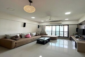 Team Area in 2 BHK Apartment at Mayfair Hillcrest, Powai – for Rent
