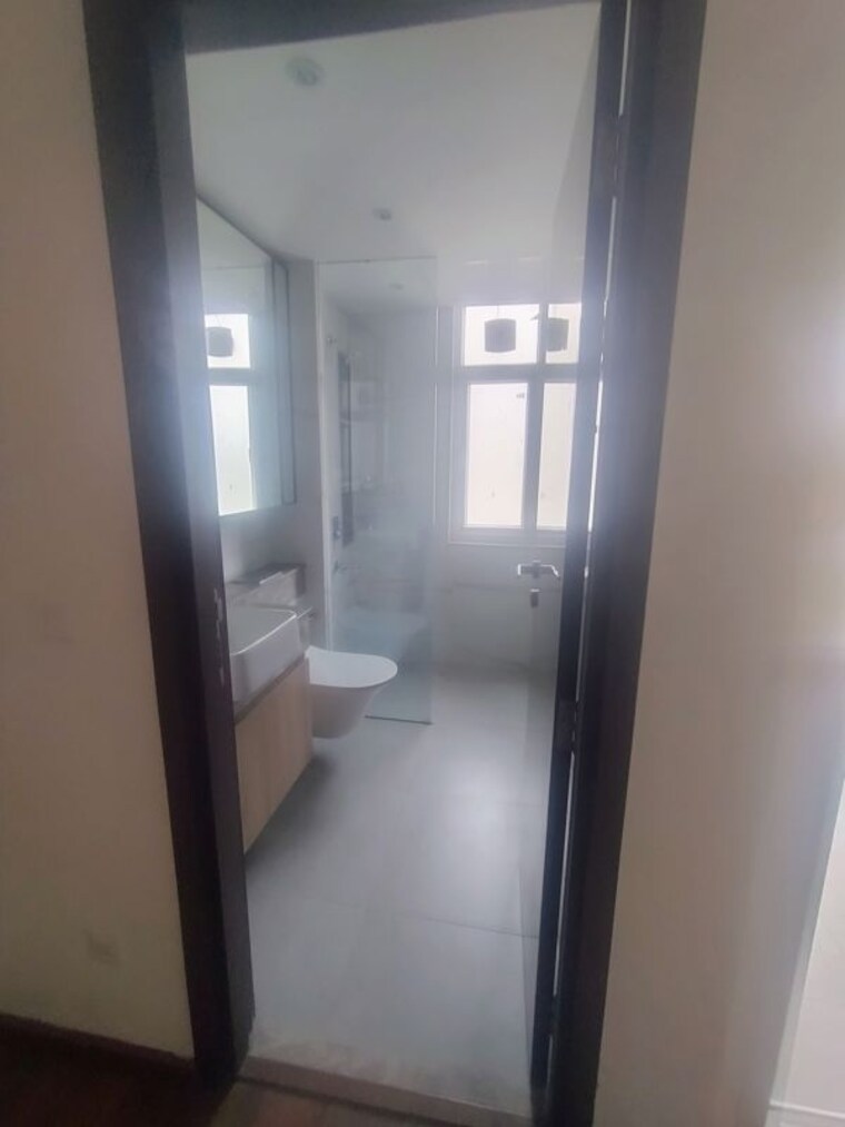 Bathroom, dlf-garden-city-independent-floors 4 Bedroom 2864 Sq.Ft. Apartment In Sector 92 Gurgaon 10646804