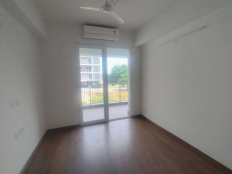 Room, dlf-garden-city-independent-floors 4 Bedroom 2864 Sq.Ft. Apartment In Sector 92 Gurgaon 10646804