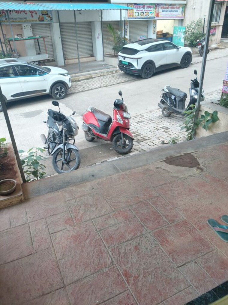  Parking, mayuresh-ashok-vatika Commercial Shop 100 Sq.Ft. In Ambernath East Thane 10646828