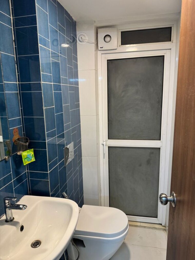 Bathroom, lodha-amara-tower-44 1 Bedroom 458 Sq.Ft. Apartment In Kolshet Road Thane 10646836