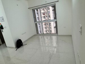 1 BHK Apartment For Rent in Lodha Amara Tower 44, Kolshet Road