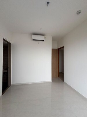 Room in 5 BHK Apartment at Lodha Bellagio, Powai – for Rent