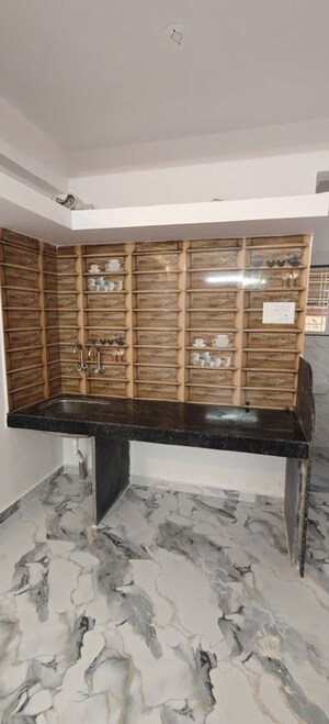 Room in  Pg at Shivaji Co Operative Housing Society – for Rent