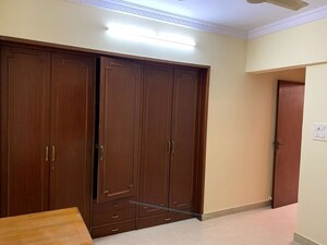 Room in 2 BHK Apartment at Dosti Maitri Gardens, Pokhran Road No Two – for Rent