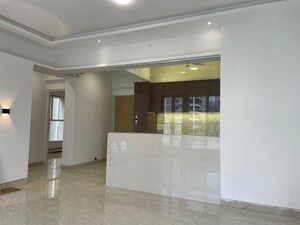 Room in 3 BHK Apartment at Piramal Mahalaxmi, Mahalaxmi – for Rent