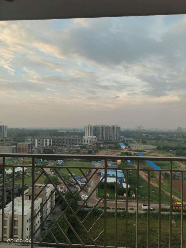 Balcony, signature-global-city 3 Bedroom 1295 Sq.Ft. Apartment In Sector 37d Gurgaon 10646886