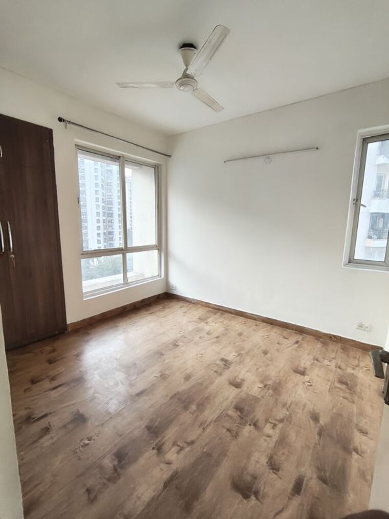 Room, jaypee-greens-kosmos 2 Bedroom 950 Sq.Ft. Apartment In Sector 134 Noida 10646843
