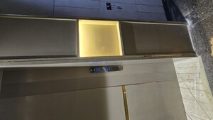 3 BHK Builder Floor – Entrance View at Raja Garden - for Sale