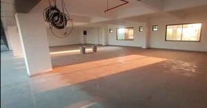 Furnished Amenities in  Showroom at Bariatu – for Rent