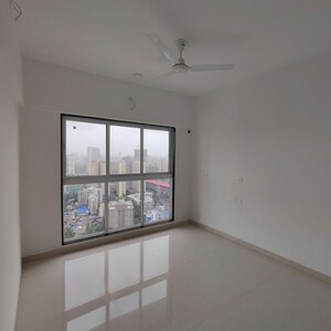 Room in 2 BHK Apartment at Dem Phoenix, Malad East – for Rent