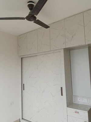 Room in 2 BHK Apartment at Signature Global Prime, Sector 63a – for Rent