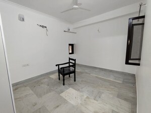 Room in 3.5 BHK Apartment at Maharishi Dayanand CGHS, Vasant Kunj – for Rent