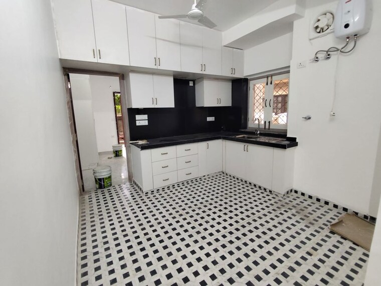 Kitchen, maharishi-dayanand-cghs 3.5 Bedroom 2200 Sq.Ft. Apartment In Vasant Kunj Delhi 10646904