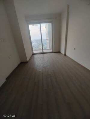 Room in 3 BHK Apartment at Supertech Araville, Sector 79 – for Rent