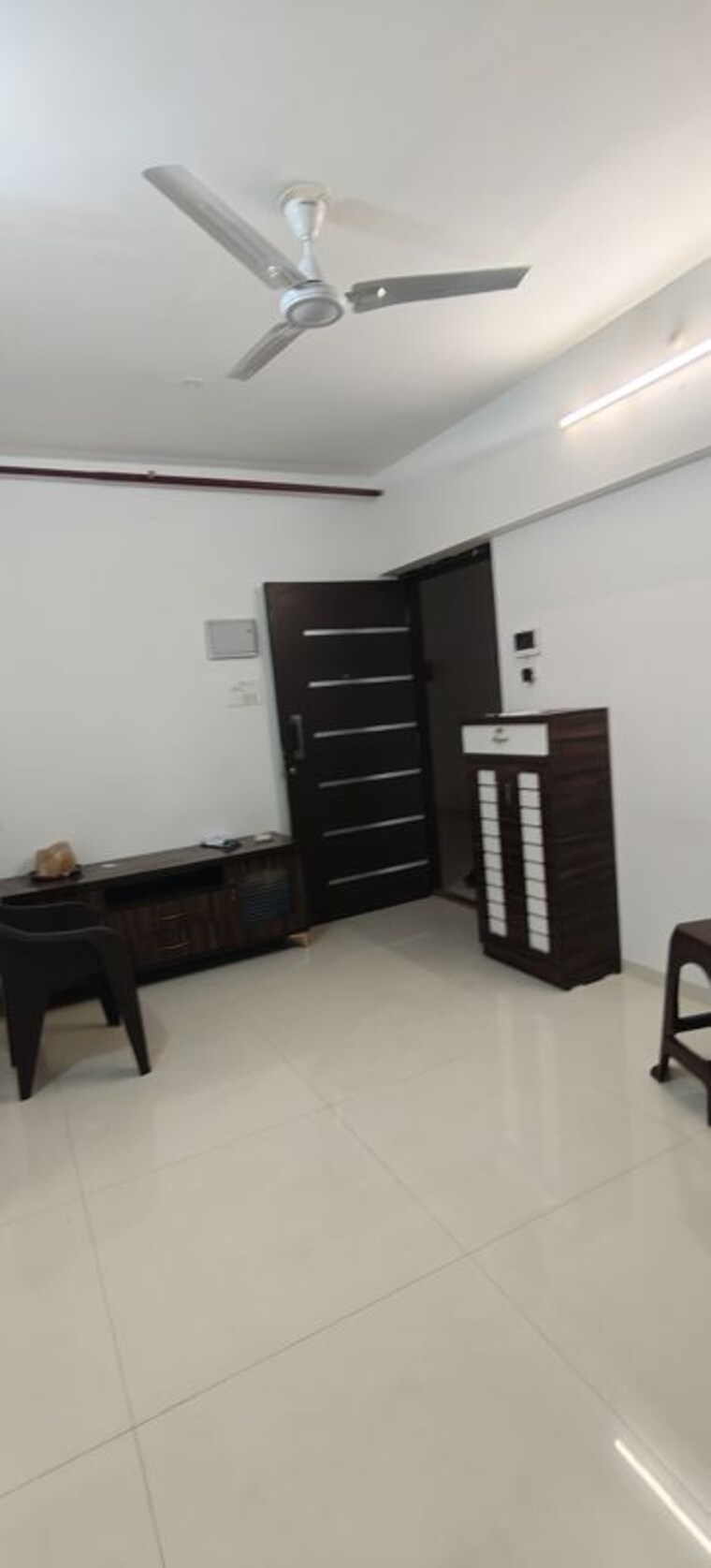 Living Room, tiara-hills 2 Bedroom 985 Sq.Ft. Apartment In Mira Road Thane 10646934