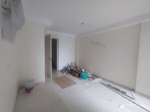 Room in 3.5 BHK Apartment at Bestech Park View Altura, Sector 79 – for Rent