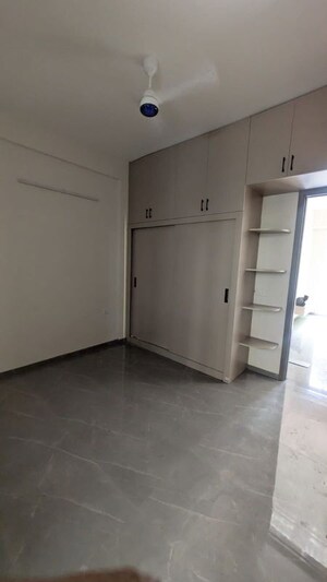 Room in 2.5 BHK Apartment at M3M Antalya Hills, Sector 79 – for Rent