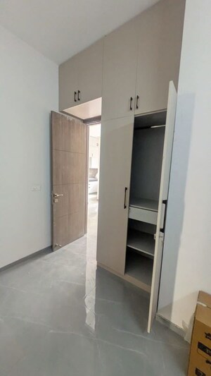 Room in 2.5 BHK Apartment at M3M Antalya Hills, Sector 79 – for Rent