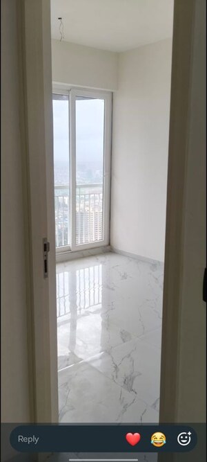 2 BHK Apartment For Rent in Ruparel Sky Green, Kandivali West