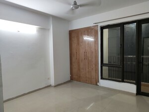 Room in 3 BHK Apartment at Logix Blossom County, Sector 137 – for Rent