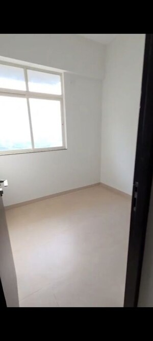 Room in 1 BHK Apartment at Group Satellite Aarambh, Malad East – for Rent