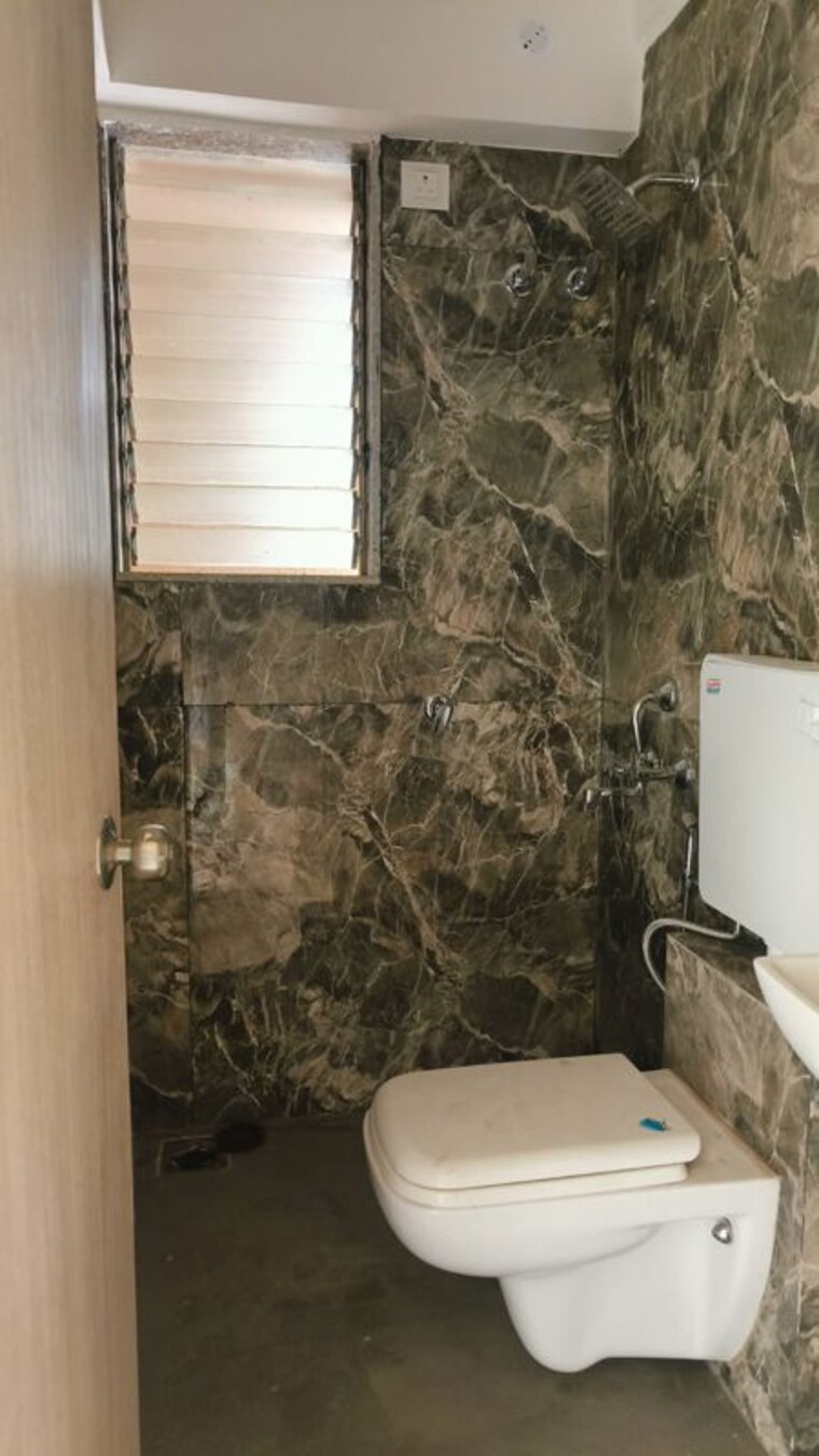 Bathroom, asha-mittal-residences 1 Bedroom 317 Sq.Ft. Apartment In Santacruz East Mumbai 10646975