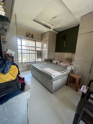 Room in 2 BHK Apartment at Lower Parel – for Sale
