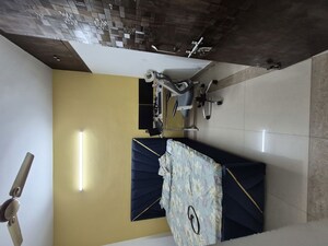 Bedroom in 3.5 BHK Apartment at Mayur Vihar – for Rent