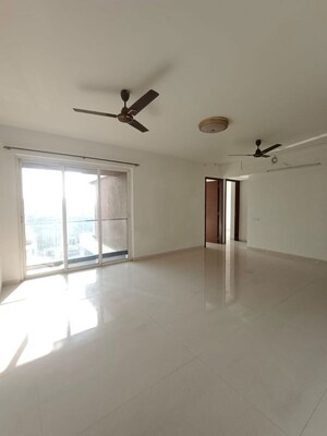 2 BHK Apartment For Rent in Akshar Alvario, Seawoods