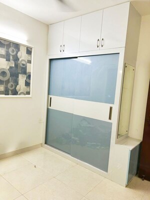 Room in 2 BHK Apartment at Signature Global Orchard Avenue, Sector 93 – for Rent