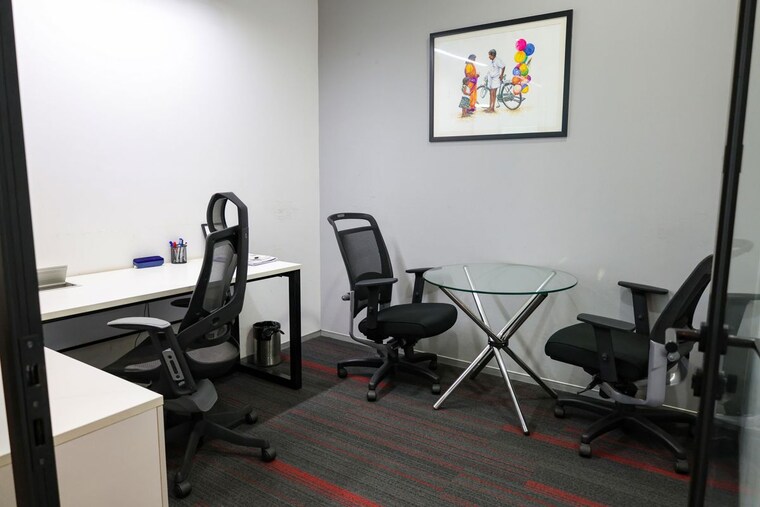Gym, naman-centre Commercial Office Space 3090 Sq.Ft. In Bandra East Mumbai 10647092