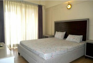 Bedroom in 3 BHK Apartment at DLF The Skycourt, Sector 86 – for Rent