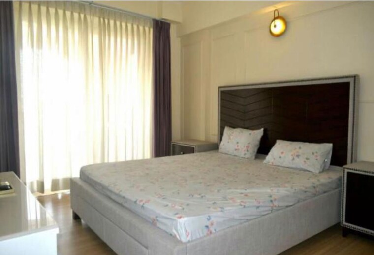 Bedroom, dlf-the-skycourt 3 Bedroom 1931 Sq.Ft. Apartment In Sector 86 Gurgaon 10647084