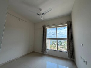 Room in 2 BHK Apartment at Pride Purple Park Titan, Hinjewadi – for Rent